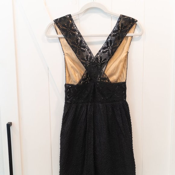 Beaded Black Ingwa Melero Cross Strap Cocktail Dress - Picture 6 of 9